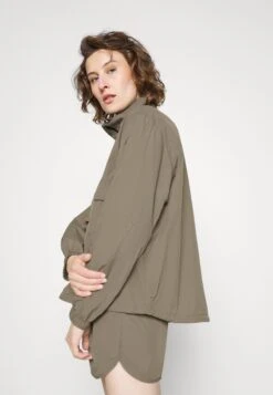 ARKET Light Shorts - Sports Shorts - Dark Beige/Grey -Arket 0c4395f88f82467d9d2bdabdd88cfae0