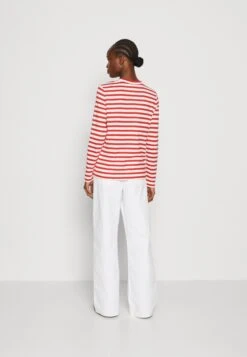 ARKET Long Sleeved Top - Red 8 ARKET Long Sleeved Top - Red -Arket 163b7a08fc6f4f10878a826c4fab7aa2