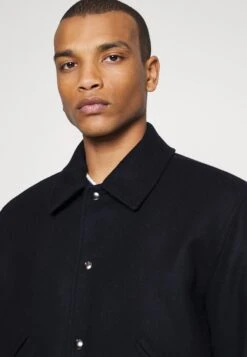 ARKET Light Jacket - Navy 10 ARKET Light Jacket - Navy -Arket 1a8a34c7135f4ee98a3c5d89c94cf441