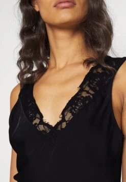 ARKET Blouse - Black 11 ARKET Blouse - Black -Arket 20766a93f87546f38898e979d88e9b76