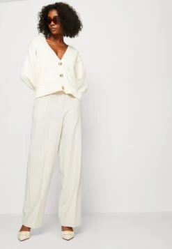 ARKET Trousers - White 9 ARKET Trousers - White -Arket 2215a5c4bb244a8c891546da2d7550fc