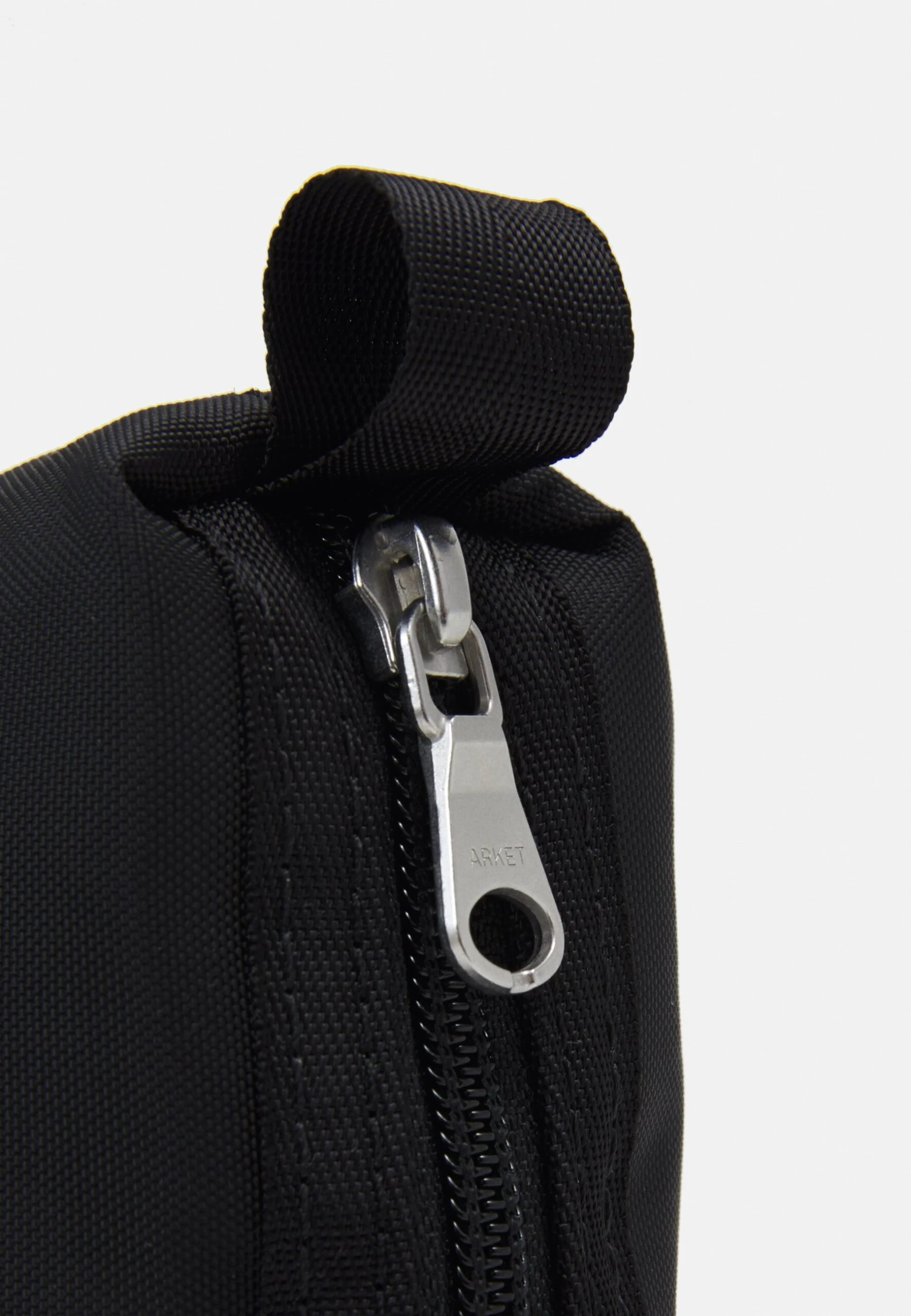 ARKET Doppkit Narke Unisex - Wash Bag - Black 4 ARKET Doppkit Narke Unisex - Wash Bag - Black - Image 4