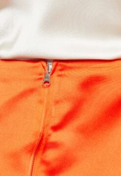ARKET Mini Skirt - Orange 11 ARKET Mini Skirt - Orange -Arket 2fc90b9fed7e4f519d7da4364bec4e16