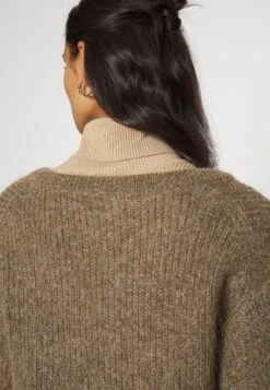 ARKET Jumper - Oat Melange With Gold -Arket 30b5e42fa2834d7997152f7e9241255e