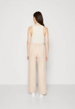 ARKET Trousers - Beige 8 ARKET Trousers - Beige -Arket 4b109c048ca1490b9563d2e520aaca79