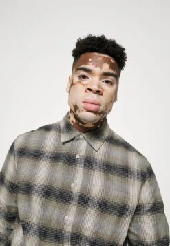 ARKET Shirt - Beige 9 ARKET Shirt - Beige -Arket 52d8e521bd6746a3a9d5bbd396615719