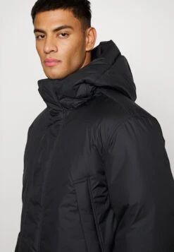 ARKET Down Coat - Black 11 ARKET Down Coat - Black -Arket 58e58bb94f49429ea57de12375d4e44f