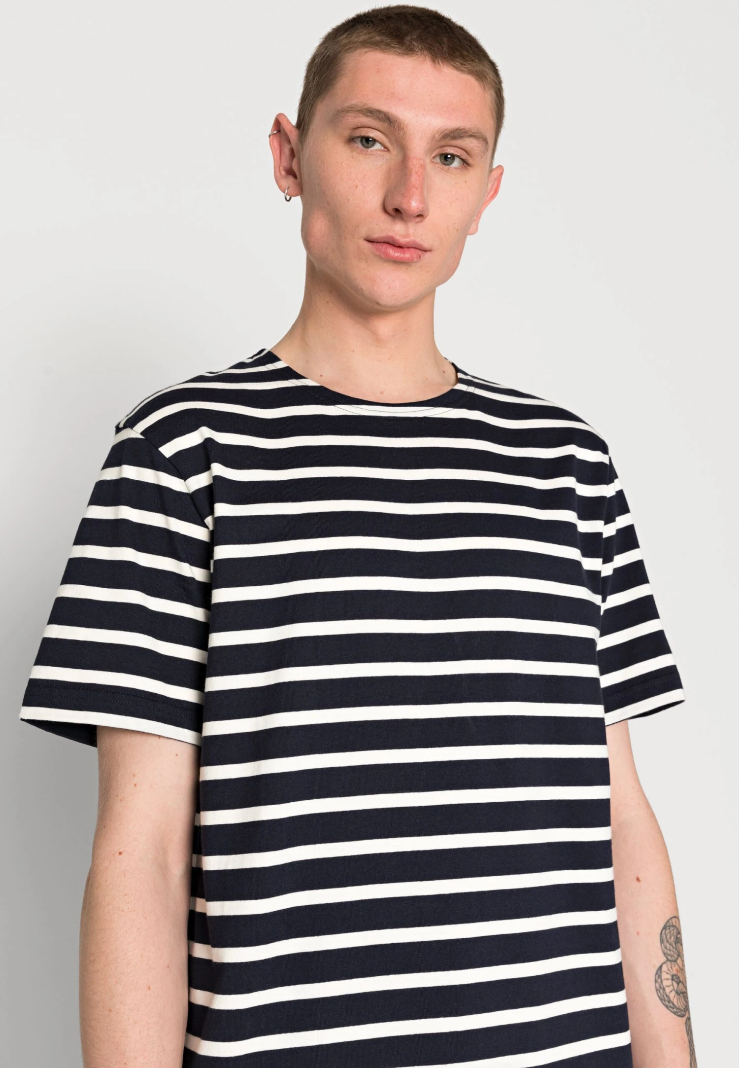 ARKET Print T-Shirt - Dark Blue 5 ARKET Print T-Shirt - Dark Blue - Image 5