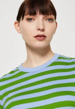 ARKET Print T-Shirt - Blue -Arket 64144574d07e4f499527f667f16c6f5b