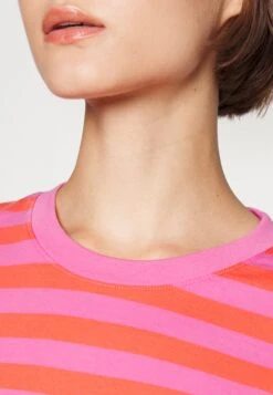 ARKET Basic T-Shirt - Pink -Arket 6577378ce26b4fc6b080eae06bc90c91