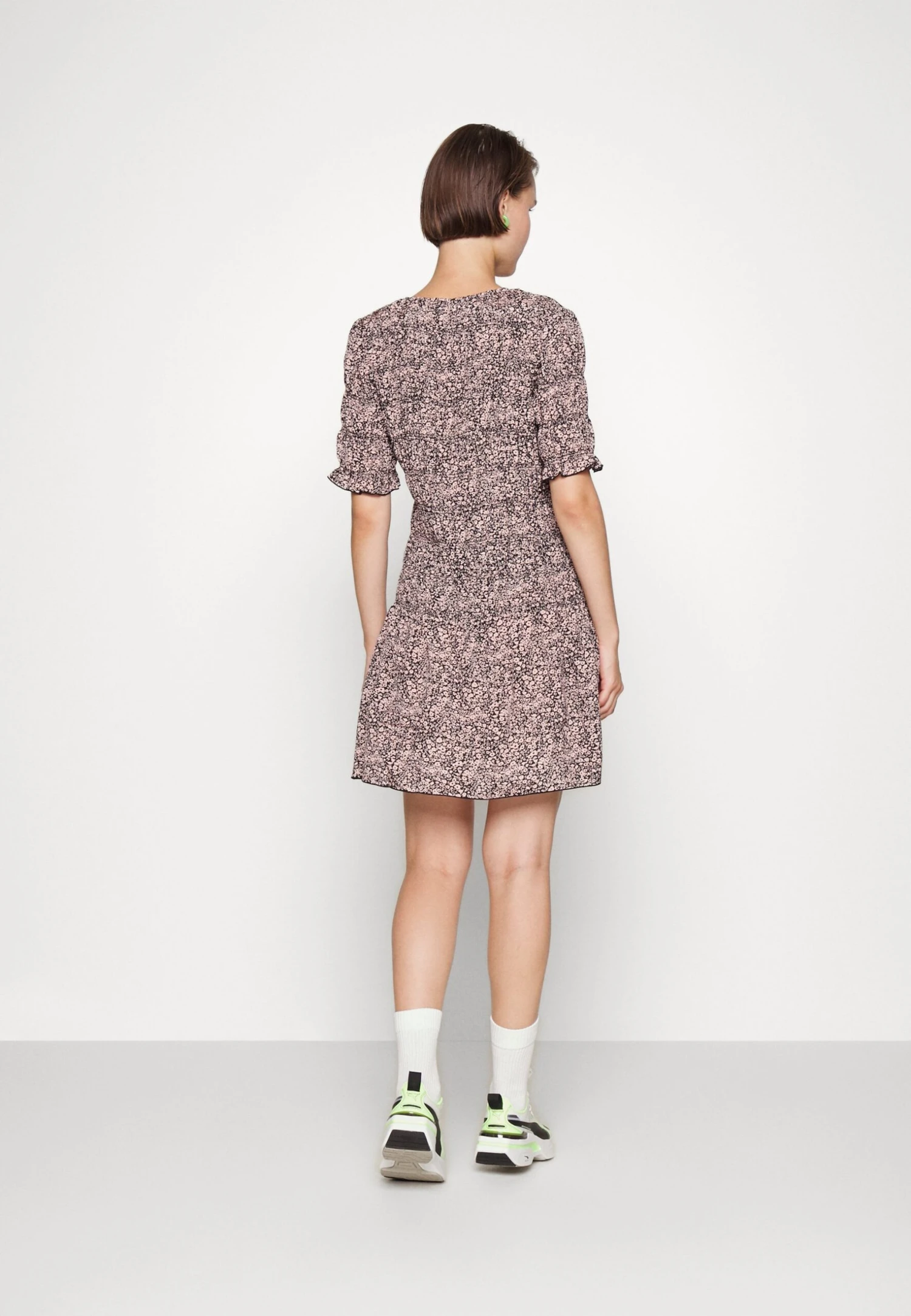 ARKET Day Dress - Black/Pink 3 ARKET Day Dress - Black/Pink - Image 3