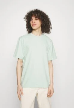 ARKET Basic T-Shirt - Green