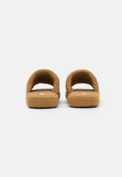 ARKET Slippers - Beige 9 ARKET Slippers - Beige -Arket ccc135280dce475da1bb3fec82fff056