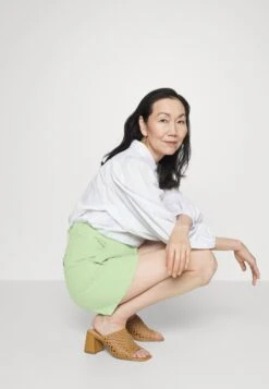 ARKET Shorts - Lime 11 ARKET Shorts - Lime -Arket cde25864aed34ff599c347c02549ca48