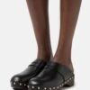 ARKET Clogs - Black