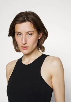 ARKET Top - Black -Arket da52e097624d434494f6140460759df3