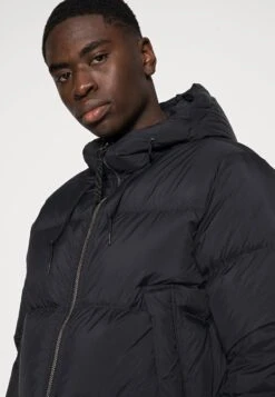 ARKET Down Jacket - Black -Arket e63782a9249f4eb8b1a21d56325f4ec5