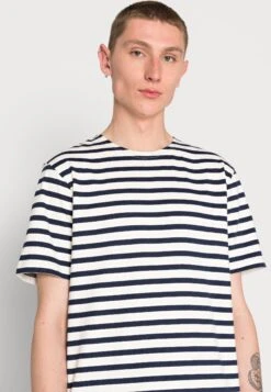 ARKET Print T-Shirt - Blue -Arket e93027f2fec74031856d27e94d1495f4